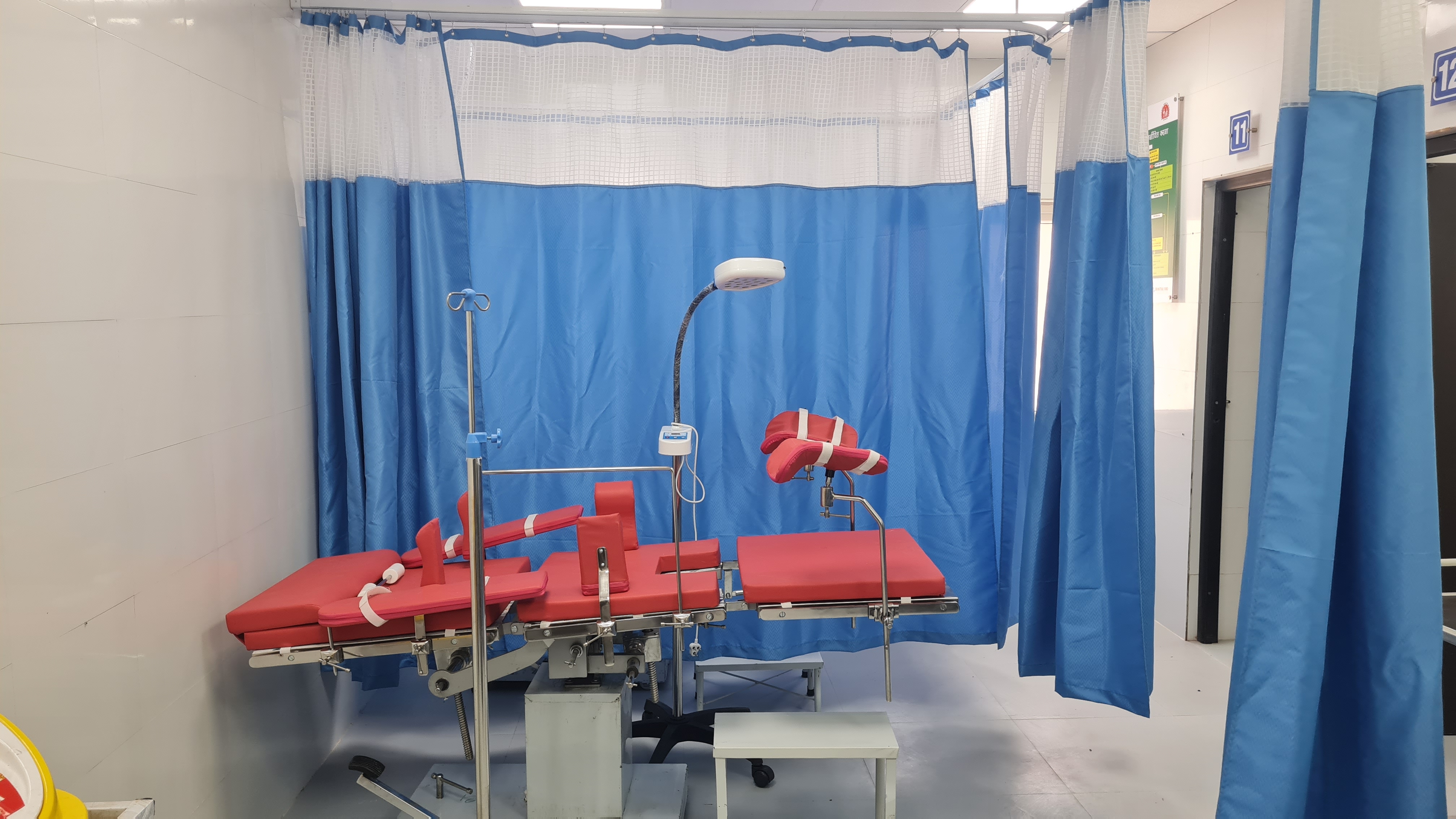 Supporting health institutions with medical equipment